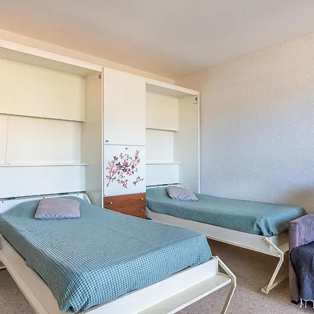 Les Cyclades-11 By Interhome