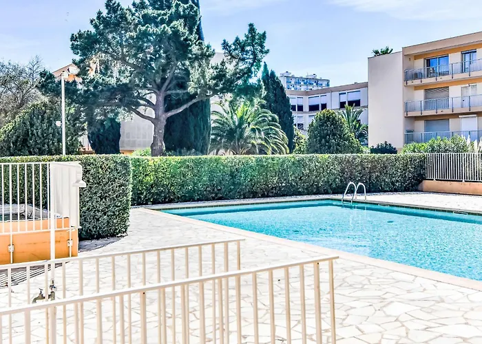 Les Cyclades-11 By Interhome