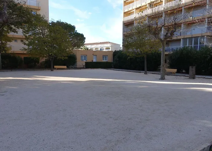 Les Cyclades-11 By Interhome Lägenhet Le Lavandou