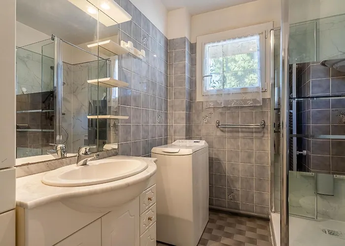 Les Cyclades-11 By Interhome * Le Lavandou