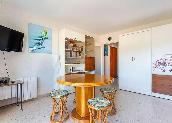 Les Cyclades-11 By Interhome Le Lavandou