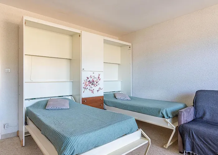 Les Cyclades-11 By Interhome